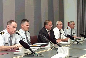 Conférence de presse, 25.6.03