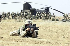 Soldat US de la 101e aromobile en Afghanistan, 1.4.02