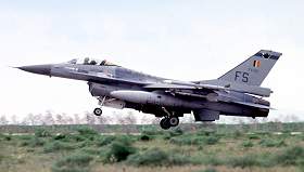 Interoprabilit: un F-16 belge au dcollage de la base d'Amendola