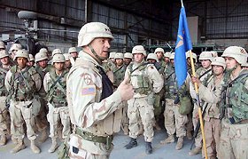 Lieutenant-général William Wallace, aéroport de Bagdad, 7.5.03
