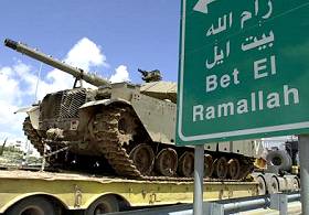 Entrée d'éléments blindés à Ramallah, 29.3.02