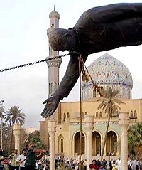 Chute de la statue de Saddam Hussein  Bagdad