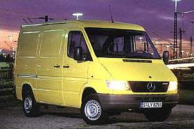 Mercedes Sprinter - un vhicule de transport civil achet  raison de 400 exemplaires