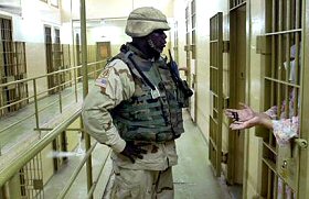 Garde à la prison d'Abu Ghraib
